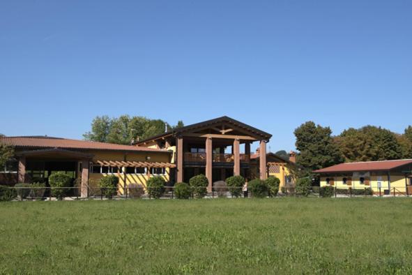 Imbersago Agriturismo Monsereno Horses מראה חיצוני תמונה